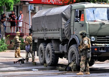 Rusia bloquea la carretera de Rostov para impedir que los mercenarios lleguen a Moscú