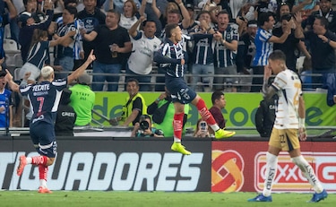 Rayados se impone a Pumas; Adalberto Carrasquilla salió lesionado