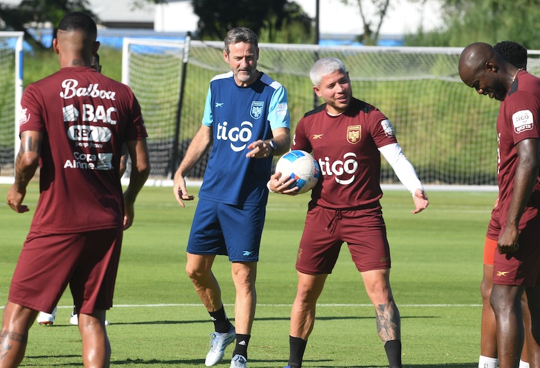 El aprendizaje de Adalberto Carrasquilla tras la clasificación al Mundial 2026