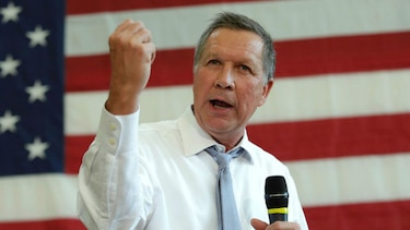 John Kasich abandona la carrera a la Casa Blanca