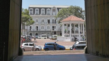 Entrada de turistas disminuyó 2.8% en el primer semestre