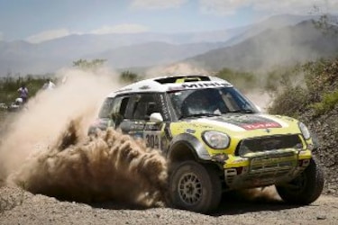 Nani Roma gana etapa y toma el comando en Rally