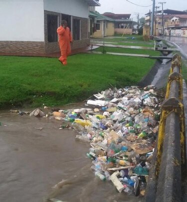 40 personas afectadas por inundaciones en Colón