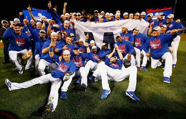 Cachorros vencen a Dodgers y van a su primera Serie Mundial desde 1945