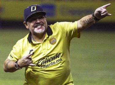 Maradona es dado de alta tras cirugía abdominal