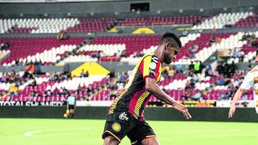Debut y gol para Jorlian Sánchez en México