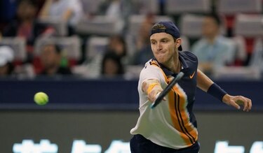 Nicolás Jarry da la sorpresa y Djokovic sigue imparable en China