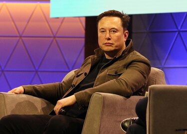 Europa analiza la respuesta de Elon Musk, tras la advertencia del contenido terrorista en X; también hay un aviso para TikTok