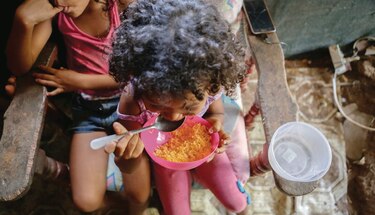 El virus crece entre carencias y hacinamiento