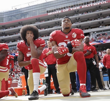 Jugadores y NFL sin acuerdo para poner fin a protestas durante himno
