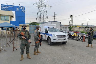 Ecuador se sume en su peor crisis carcelaria con 75 reclusos muertos en un día