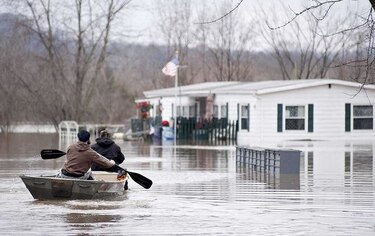 Inundaciones en cuenca del Misisipi dejan 24 muertos y 4 estados anegados