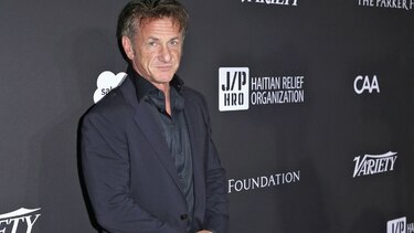 Sean Penn pasa de la actuación al oficio de novelista