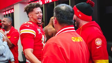 Chiefs ganan y dan otro paso para quedar como líderes en la AFC