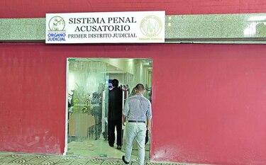 Imputan cargos por peculado a exdirector de Ipacoop