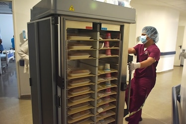 Ciudad de la Salud reitera las normas de nutrición: no introducir alimentos externos  