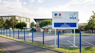 París recibe fragmento de avión de La Reunión para analizar su procedencia
