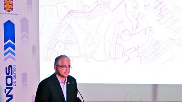 Alcalde presenta presupuesto