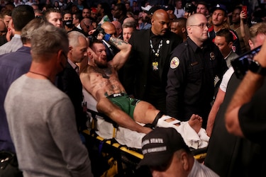 McGregor pierde su tercera pelea ante Poirier al sufrir impactante lesión
