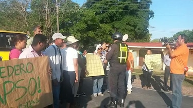 Moradores de El Coco en Penonomé protestan por ‘colapso’ del vertedero de basura