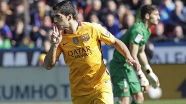 El Barcelona gana con gol de Suárez e iguala récord de Guardiola