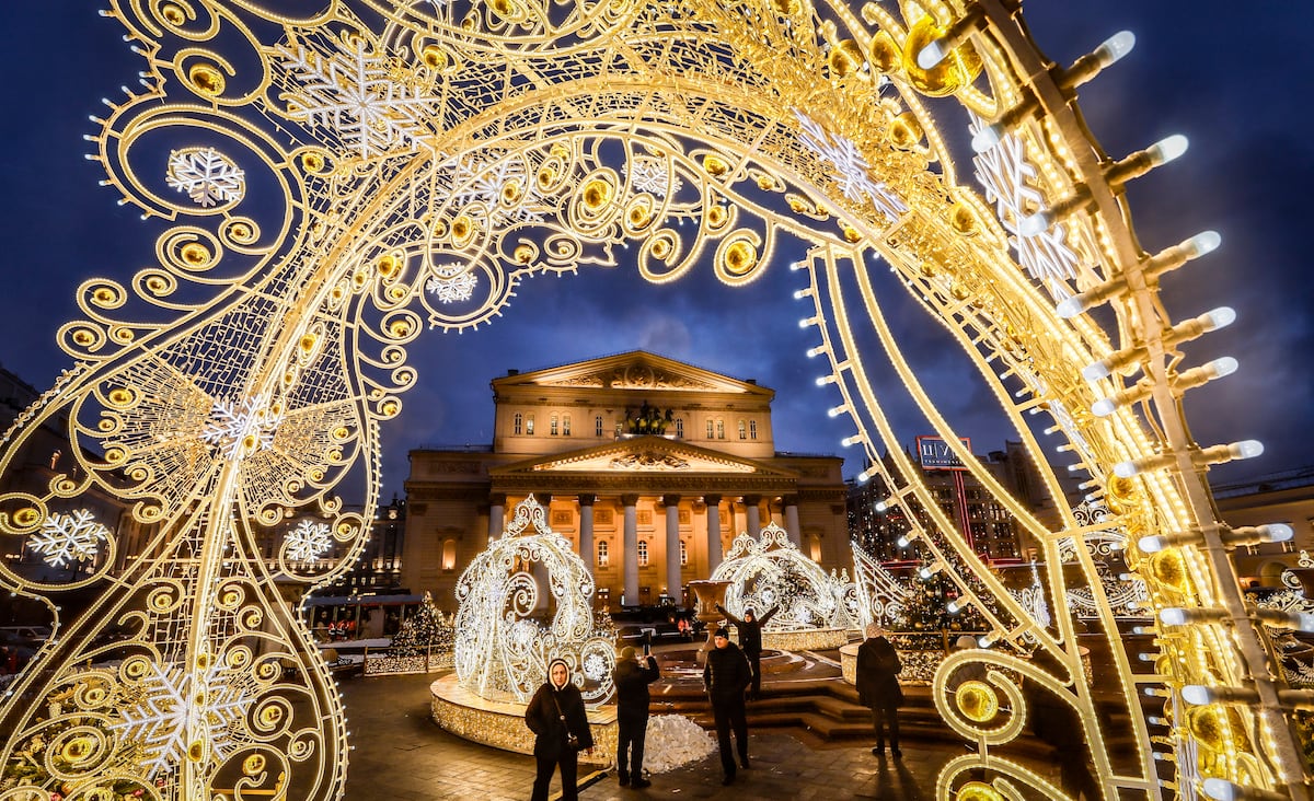 Así se ilumina el mundo para recibir la Navidad