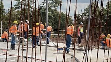Reportan 28 mil contratos menos