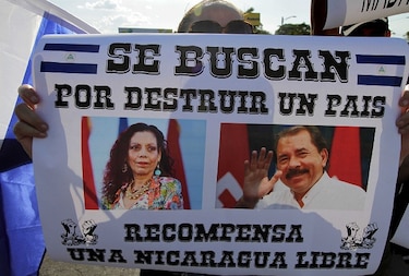 Multitudinaria marcha aumenta presión contra presidente de Nicaragua