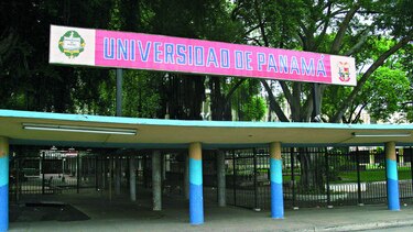 Fiscal: Exrector Gustavo García de Paredes autorizó pagos
