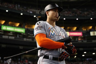 MLB aprueba venta de Marlins a grupo de Jeter y Sherman