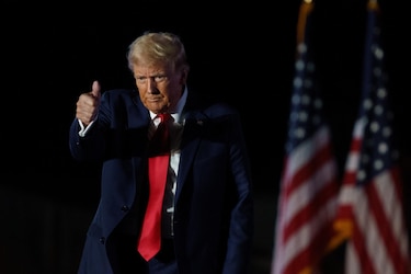 Trump amenaza a Venezuela con duras sanciones si no acepta deportados