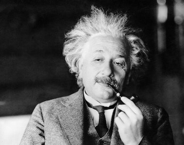Subastan carta escrita por Einstein en casi 40 mil dólares