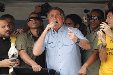 Juez del Supremo ordena otra investigación contra Bolsonaro por noticias falsas