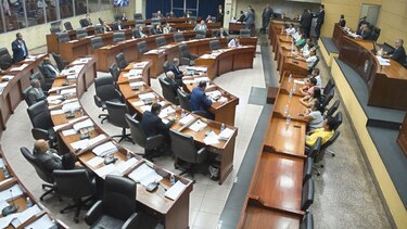 Escuálida producción de leyes, en la recta final