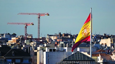 Investigan a dueño de constructora OHL
