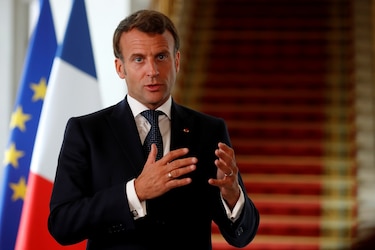 Presidente francés Emmanuel Macron resultó positivo por el nuevo coronavirus
