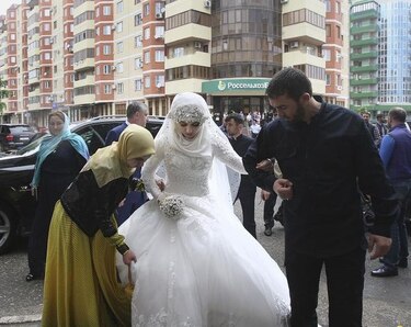 Escándalo tras matrimonio entre una menor y un hombre casado
