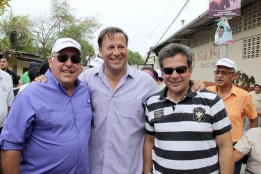 Alberto Vallarino participa en el cierre de campaña de Varela en Azuero