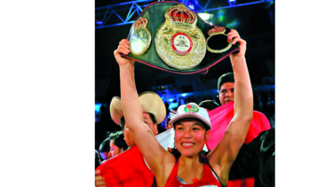 Boxeadora peruana Lecca retiene título