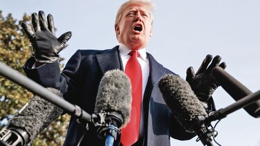 Donald Trump califica como positivas negociaciones