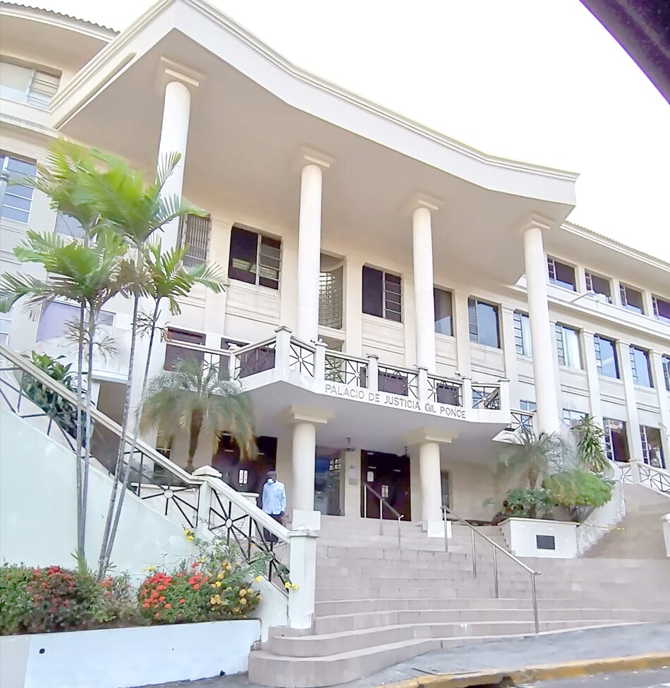 Corte Suprema suspende compensación de retiro para sus magistrados