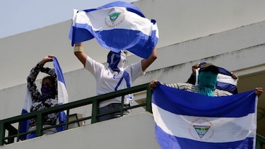 Oposición llama a 'volver a las calles' tras un año de crisis en Nicaragua