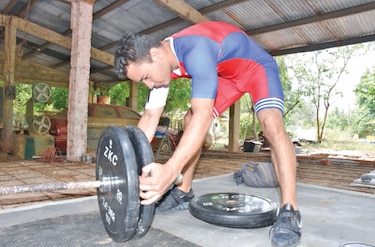 Pesistas veragüenses seguirán planes de entrenamiento en casa