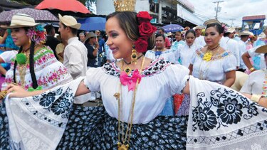 Viene congreso sobre la pollera