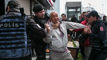 Policía turca dispersa con gases una manifestación del 1 de mayo en Estambul