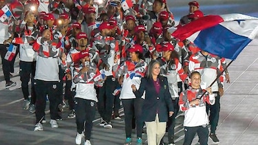 El desfile de la delegación panameña