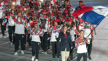 El desfile de la delegación panameña