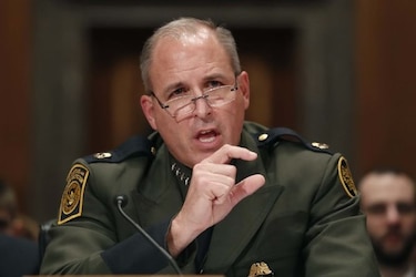 Destituyen al jefe de la patrulla fronteriza de Estados Unidos