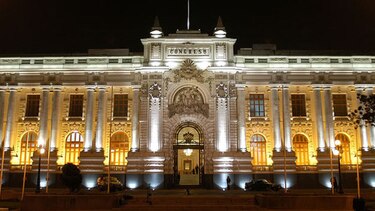 Perú: Congreso investigará 27 empresas de la brasileña Odebrecht