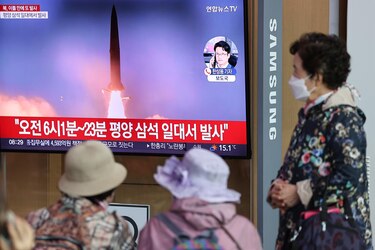 Corea del Norte realiza un ejercicio aéreo en plena escalada de tensión
